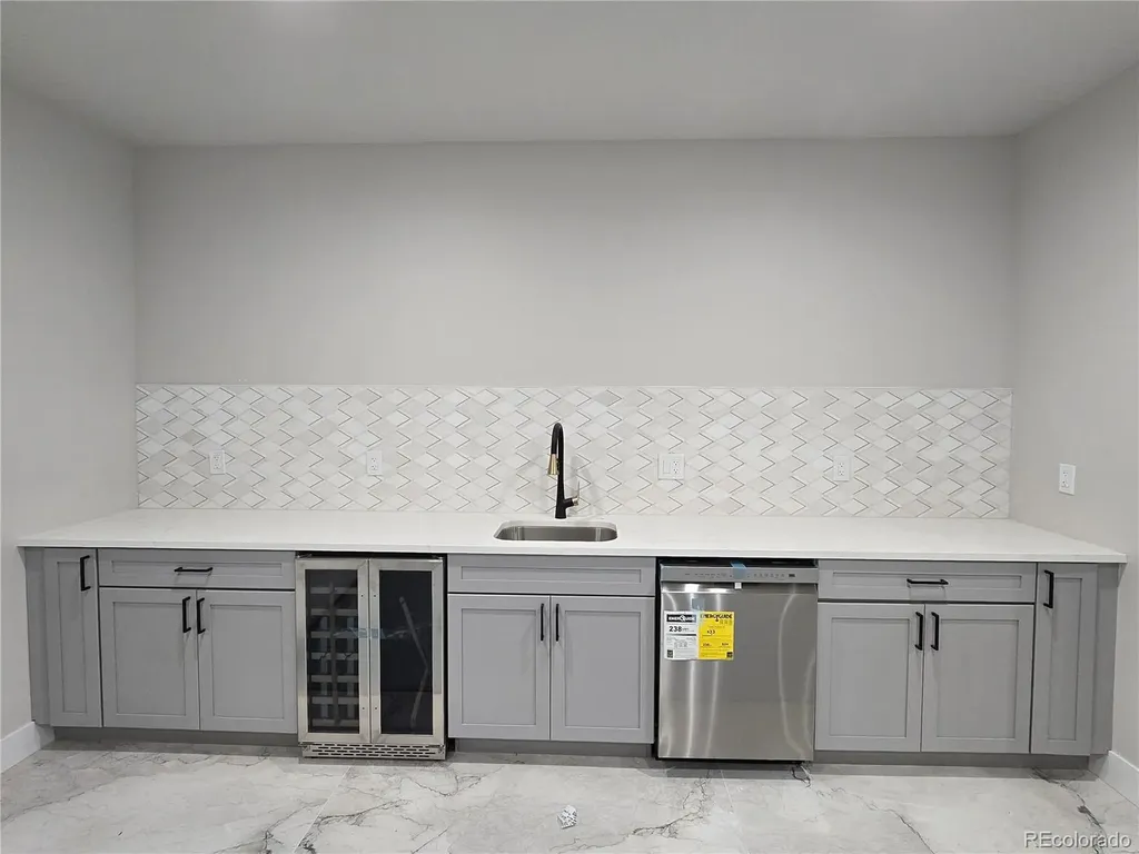 3383 S Newcombe Street Lakewood CO 80227