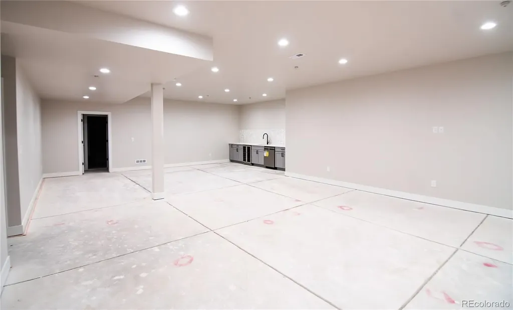 3383 S Newcombe Street Lakewood CO 80227
