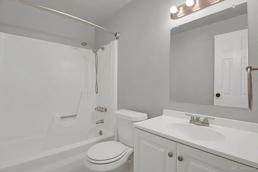 14053 E Bails Place Aurora CO 80012