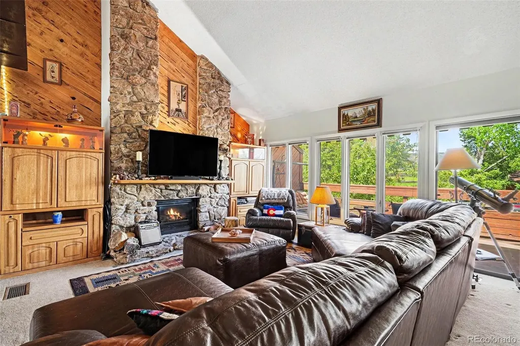 4483 Juniper Court Larkspur CO 80118