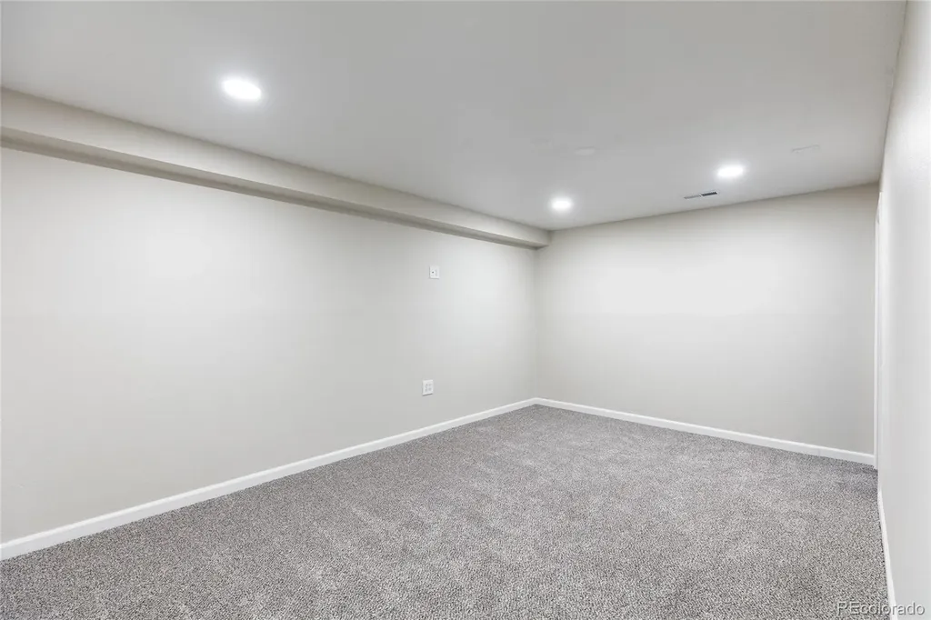1724 W 102nd Avenue Thornton CO 80260