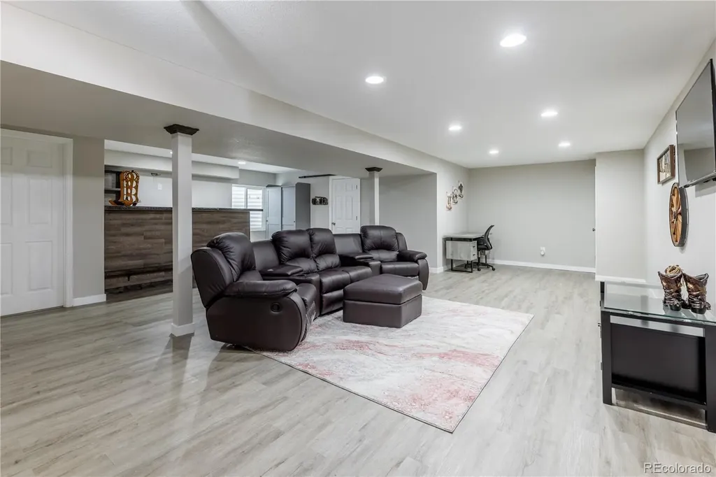 3280 Youngheart Way Castle Rock CO 80109