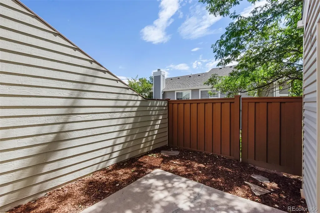 7662 S Monaco Circle Englewood CO 80112