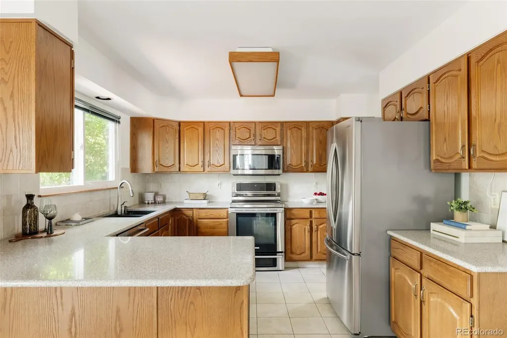 284 S Lark Avenue Louisville CO 80027