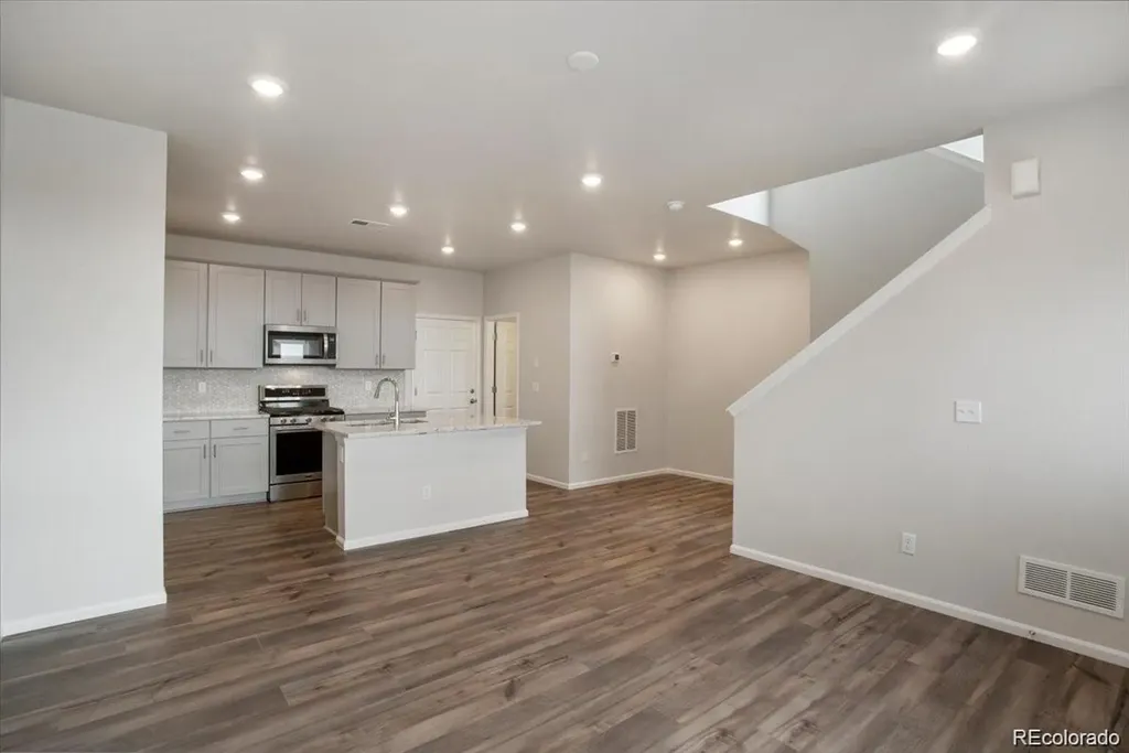 6357 N Netherland Court Aurora CO 80019