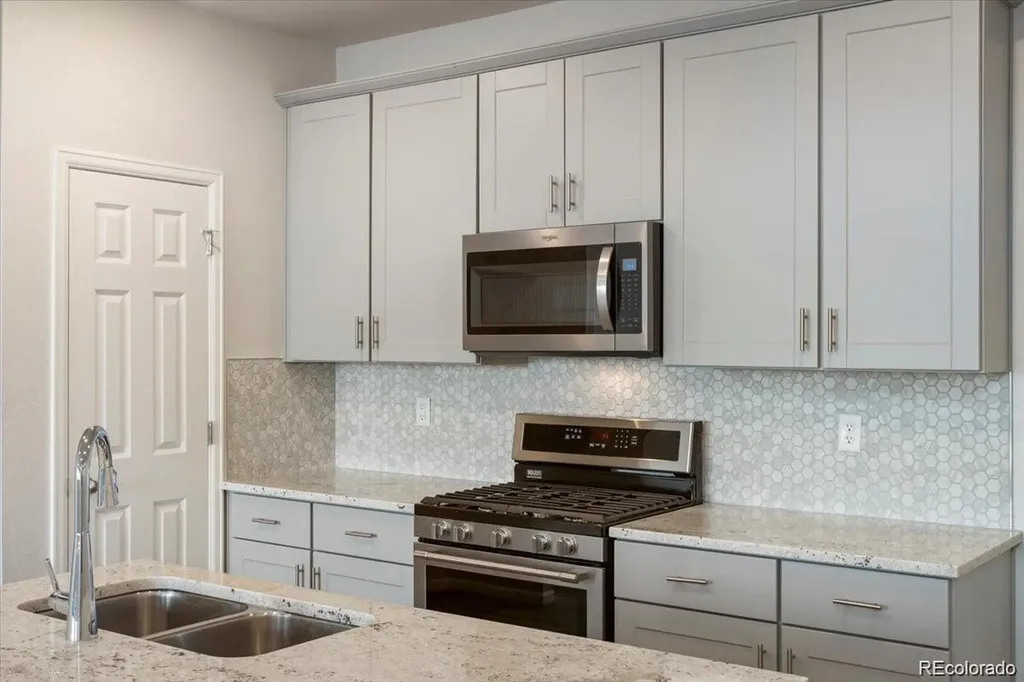 6357 N Netherland Court Aurora CO 80019