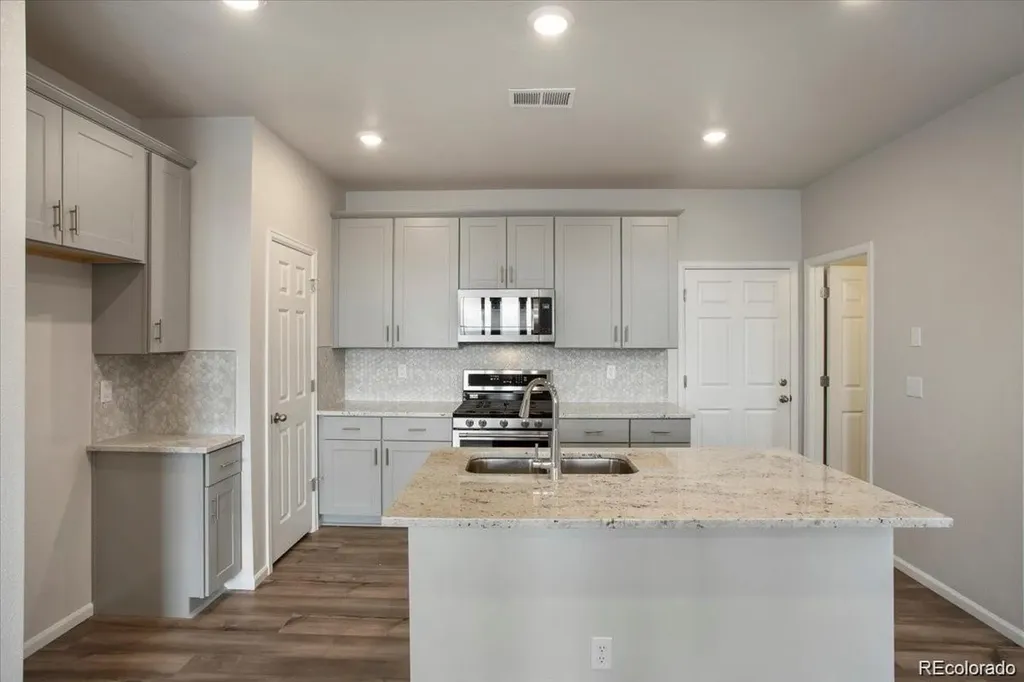 6357 N Netherland Court Aurora CO 80019