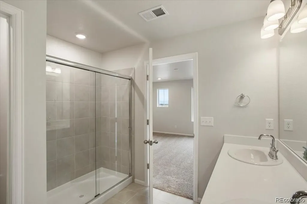 6357 N Netherland Court Aurora CO 80019