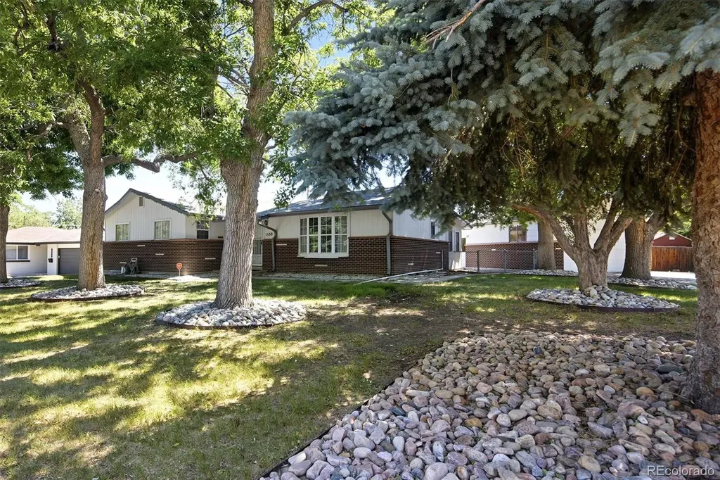 1530 S Estes Street Lakewood CO 80232