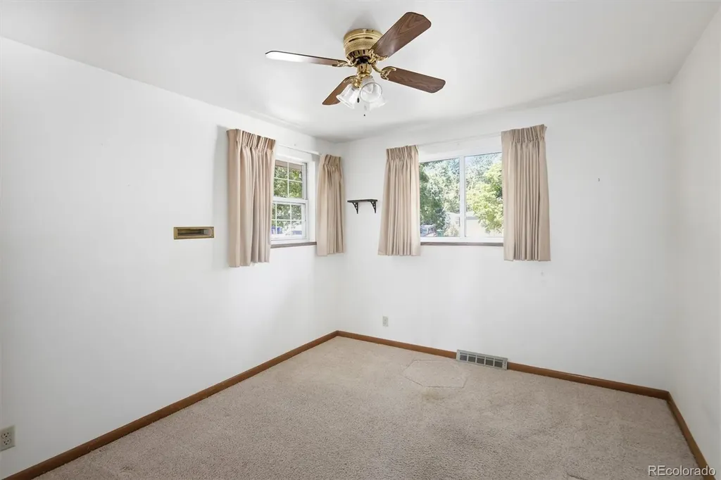 1530 S Estes Street Lakewood CO 80232
