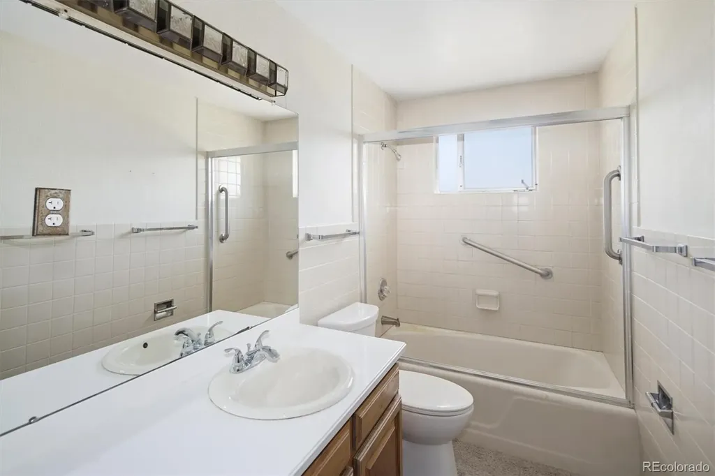 1530 S Estes Street Lakewood CO 80232