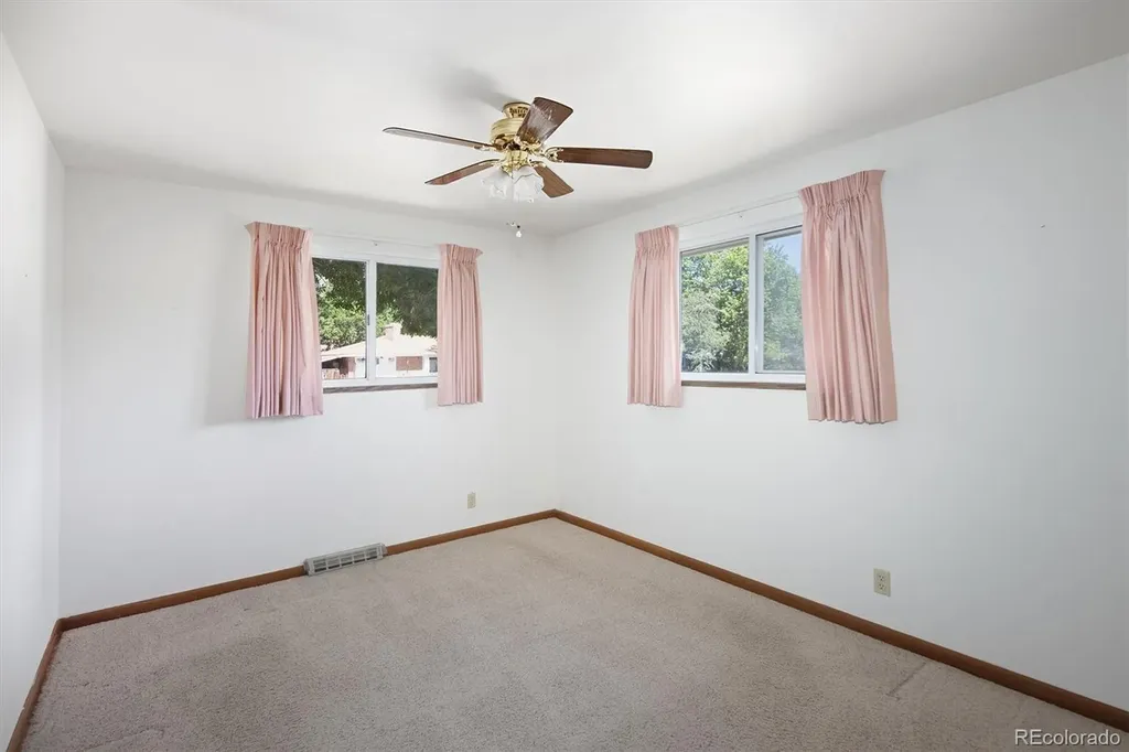 1530 S Estes Street Lakewood CO 80232