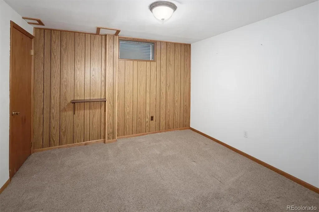 1530 S Estes Street Lakewood CO 80232