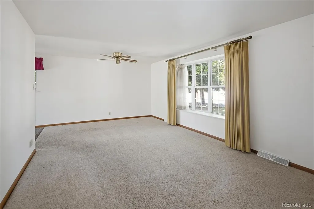 1530 S Estes Street Lakewood CO 80232