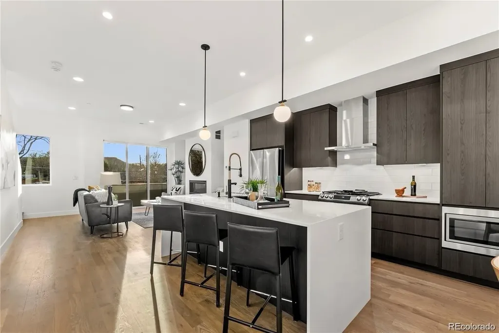 2148 Applewood Drive Lakewood CO 80215