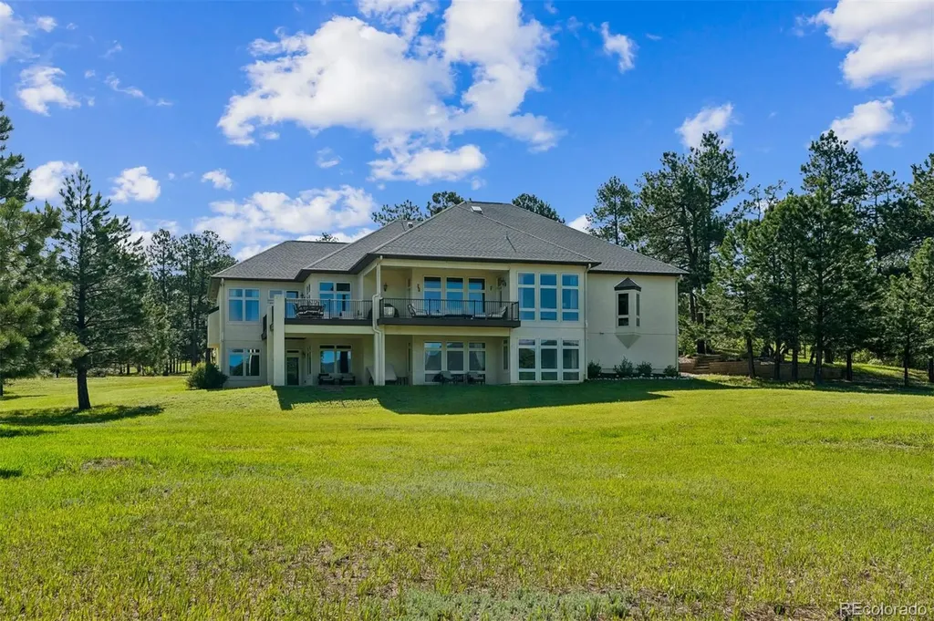 8061 Sugarloaf Road Larkspur CO 80118