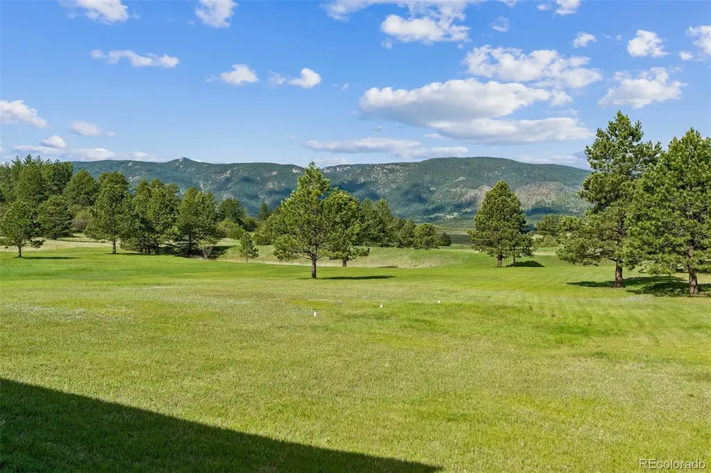 8061 Sugarloaf Road Larkspur CO 80118