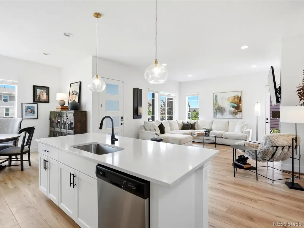 1612 Stablecross Drive Castle Rock CO 80108