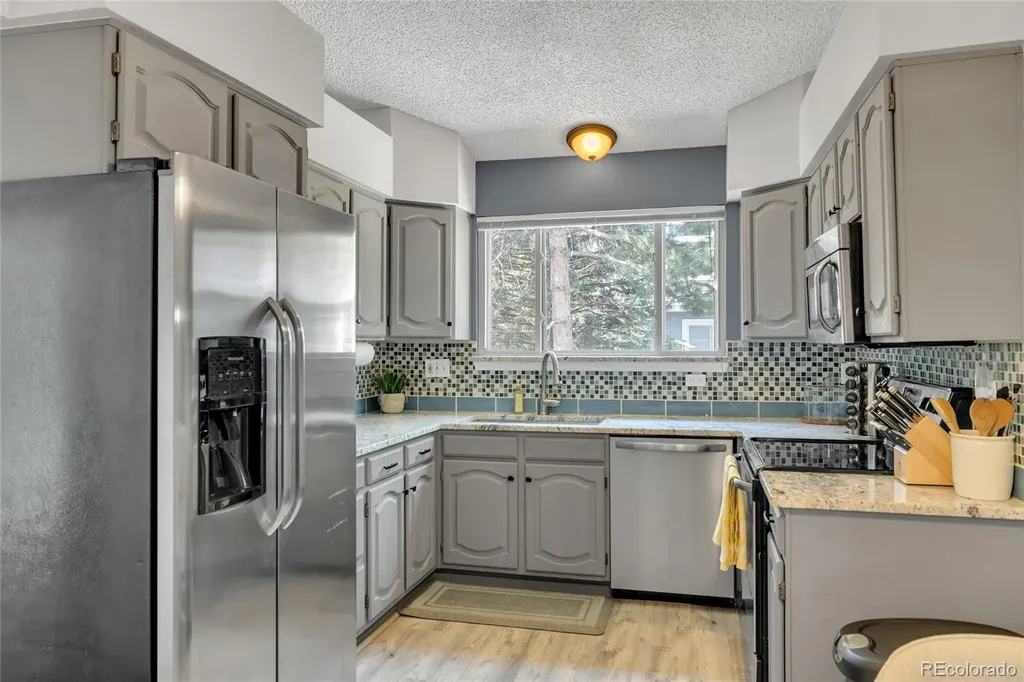 7531 Dawn Court Littleton CO 80125