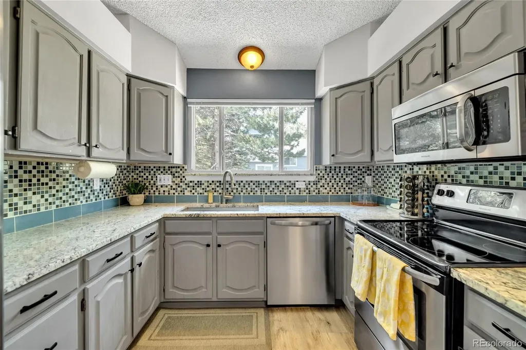 7531 Dawn Court Littleton CO 80125