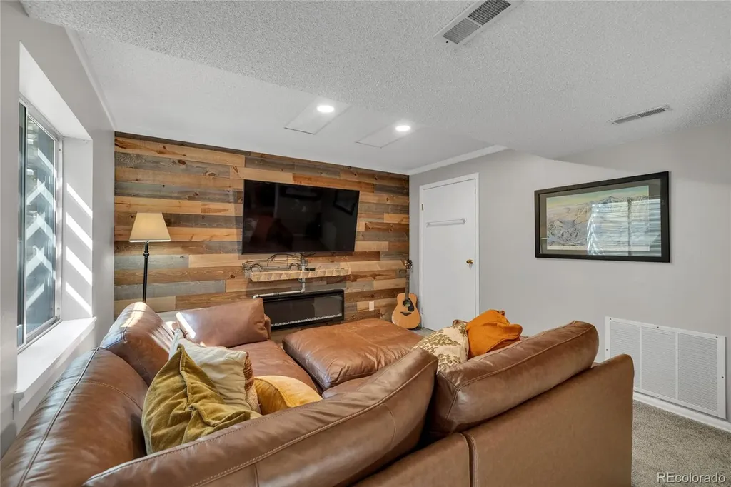 7531 Dawn Court Littleton CO 80125
