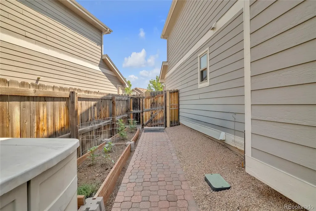 7531 Dawn Court Littleton CO 80125