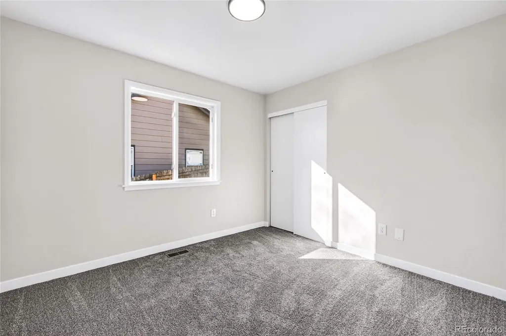 413 Edgewood Avenue Johnstown CO 80534