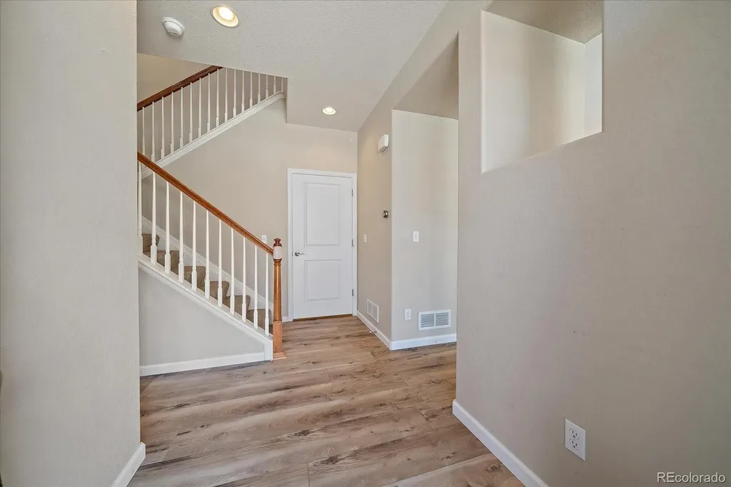 8946 E Nichols Place Englewood CO 80112
