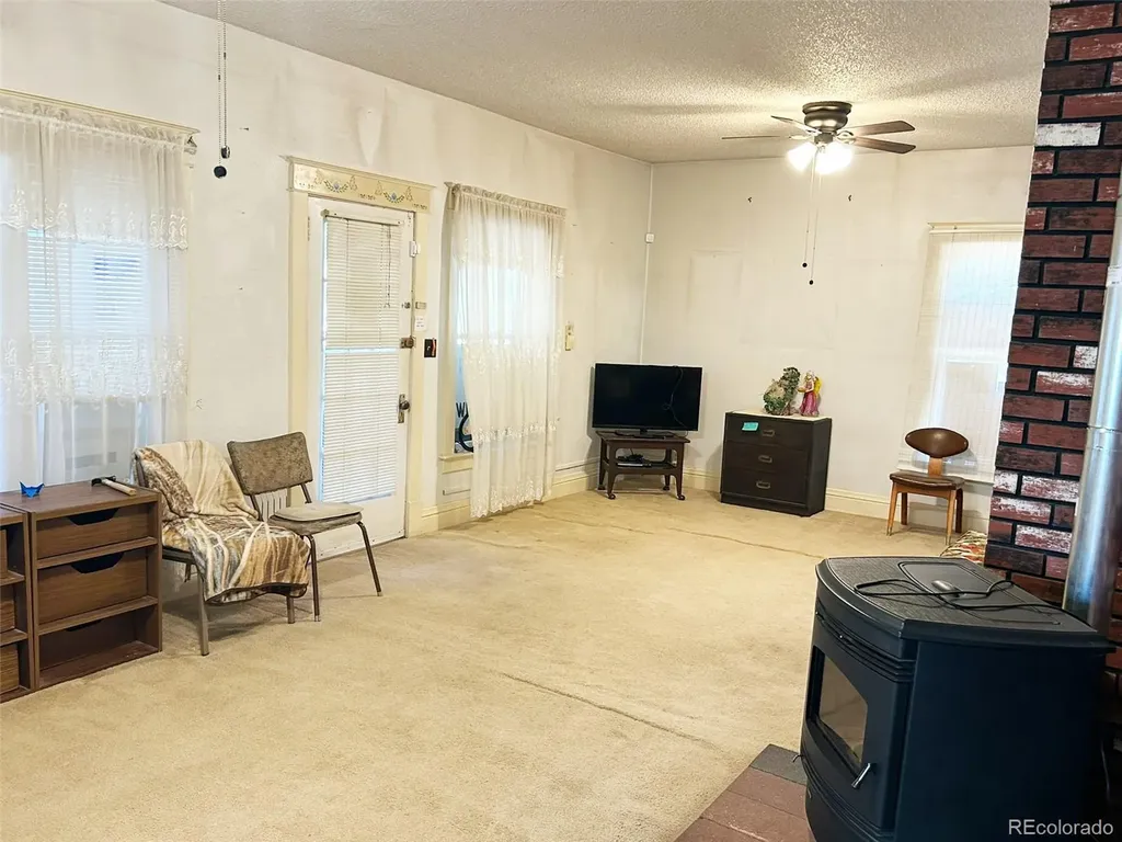 400 7th Street Saguache CO 81149