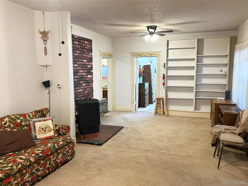400 7th Street Saguache CO 81149