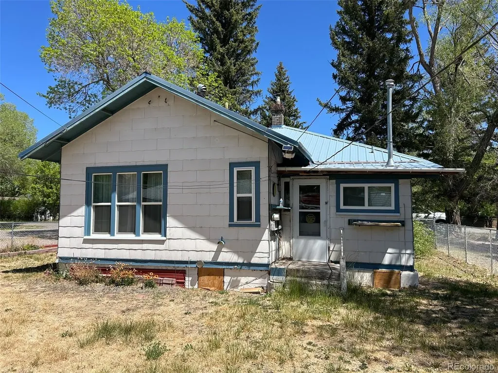 400 7th Street Saguache CO 81149