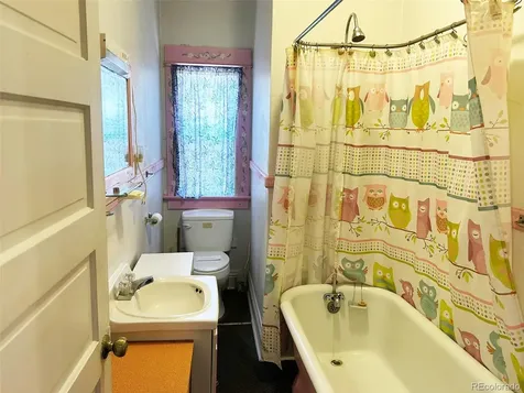 400 7th Street Saguache CO 81149