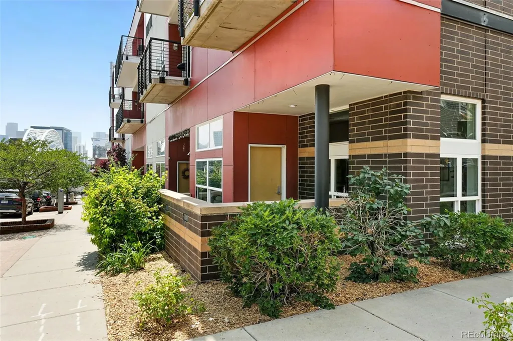 2518 16 Th Street Denver CO 80211