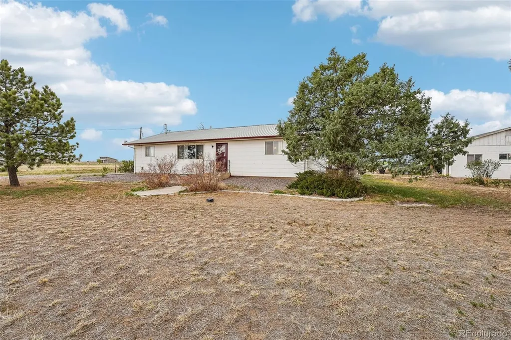 9517 County Road 41 Fort Lupton CO 80621