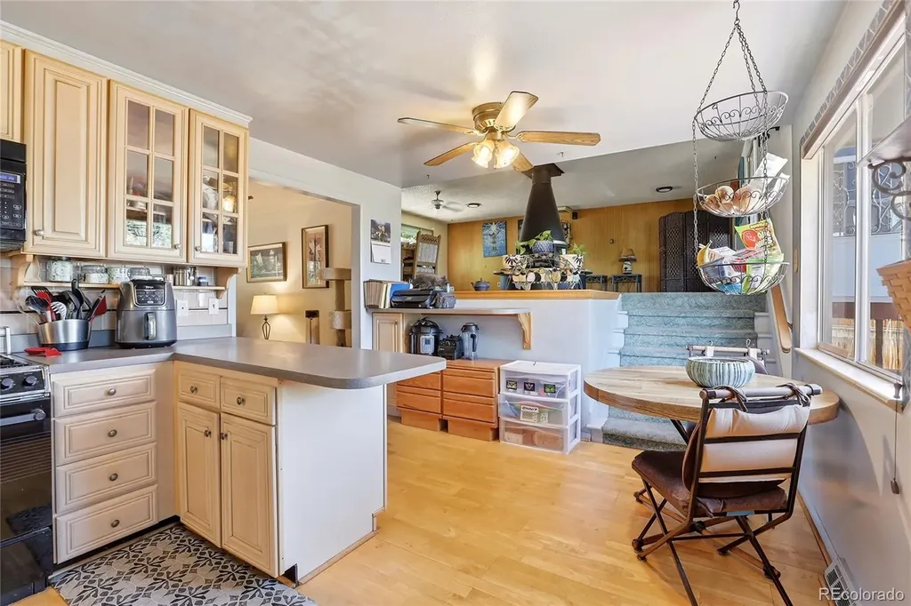 1484 S Balsam Court Lakewood CO 80232