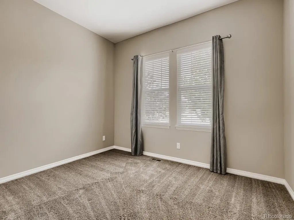 8450 S Biloxi Court Aurora CO 80016