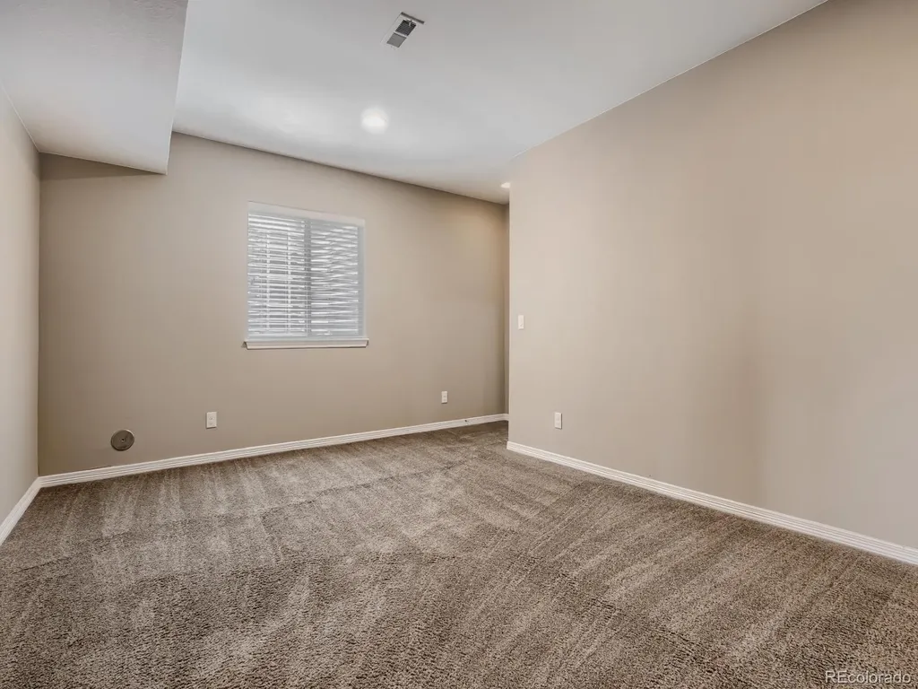 8450 S Biloxi Court Aurora CO 80016
