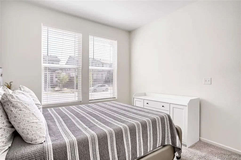 6211 N Malaya Street Aurora CO 80019