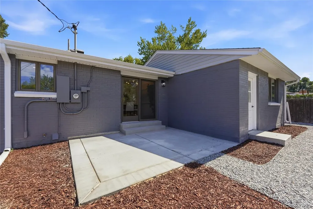 6794 S Ash Way Centennial CO 80122