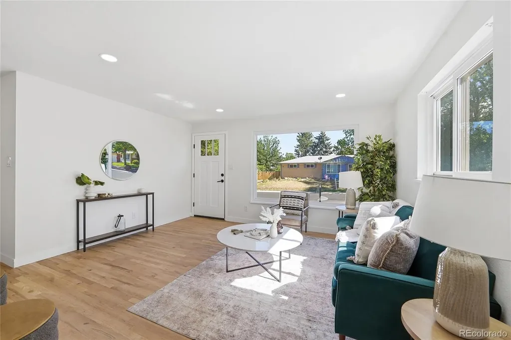 6794 S Ash Way Centennial CO 80122