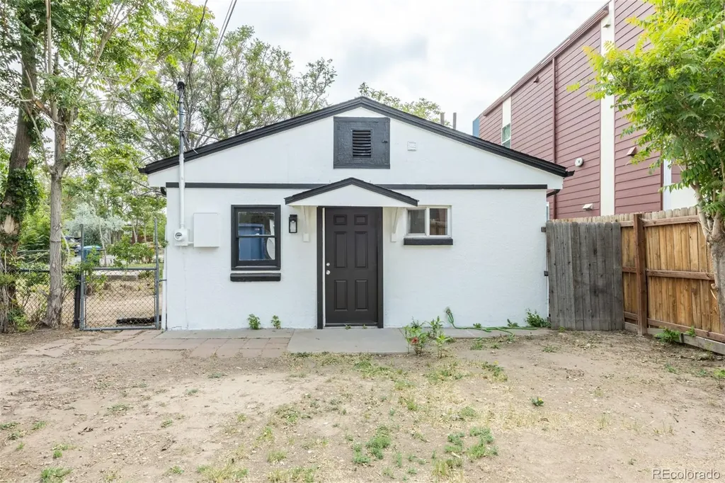 5805 Poplar Street Commerce City CO 80022