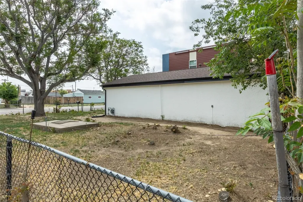 5805 Poplar Street Commerce City CO 80022