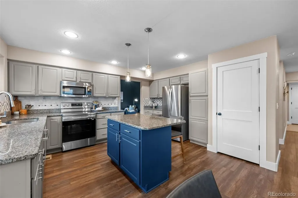 14192 W Evans Circle Lakewood CO 80228