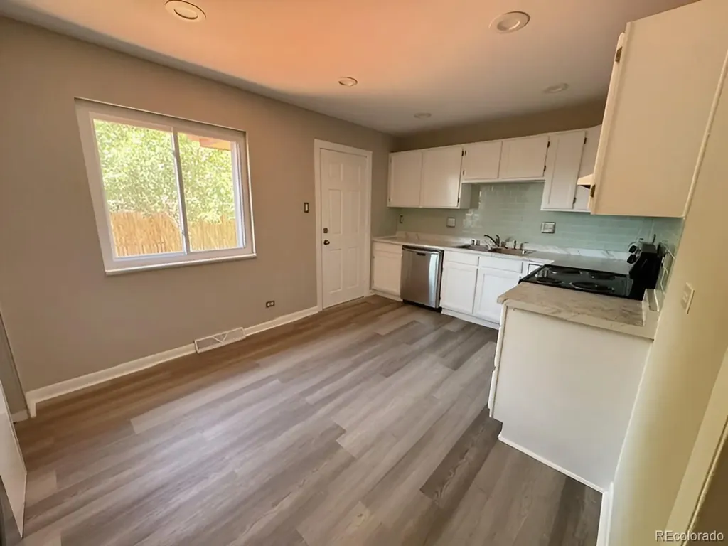 5184 E Asbury Avenue Denver CO 80222