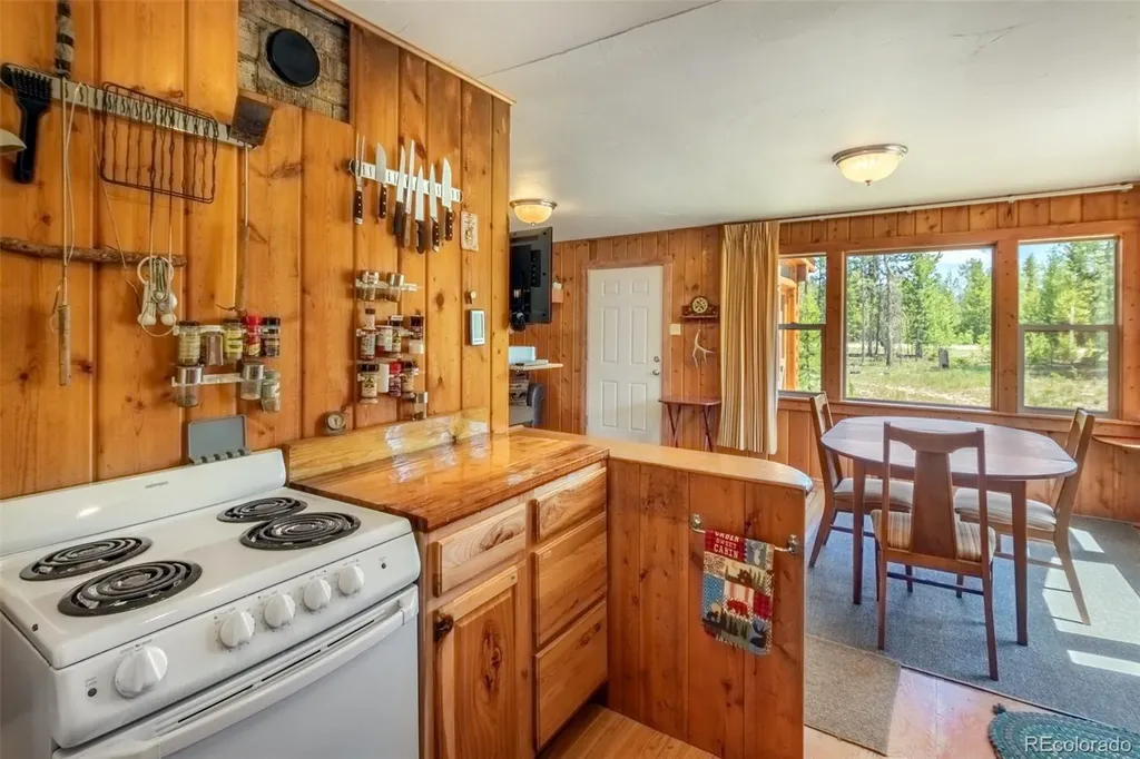99 GCR 490 Grand Lake CO 80447