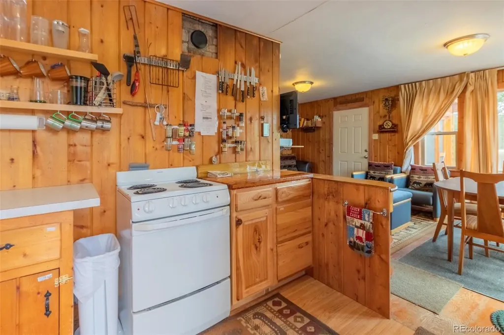 99 GCR 490 Grand Lake CO 80447