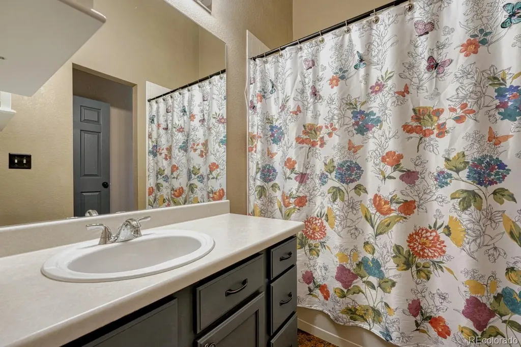 2017 S Fundy Court Aurora CO 80013