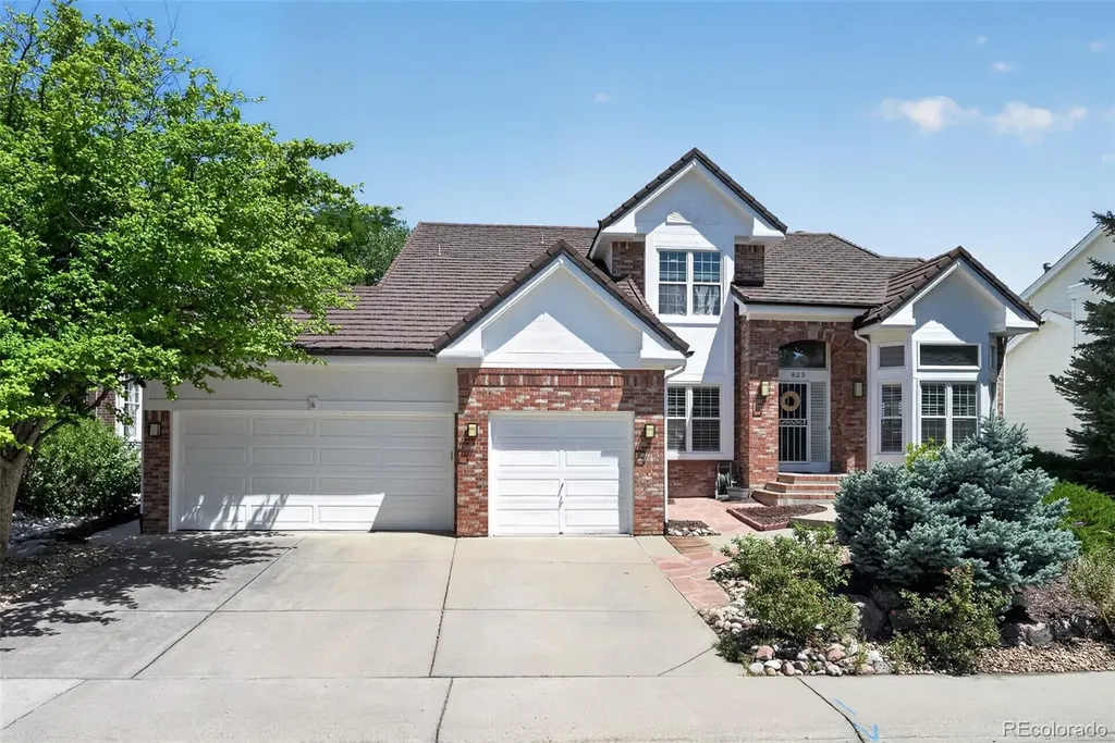 Littleton CO, 825 Huntington Drive