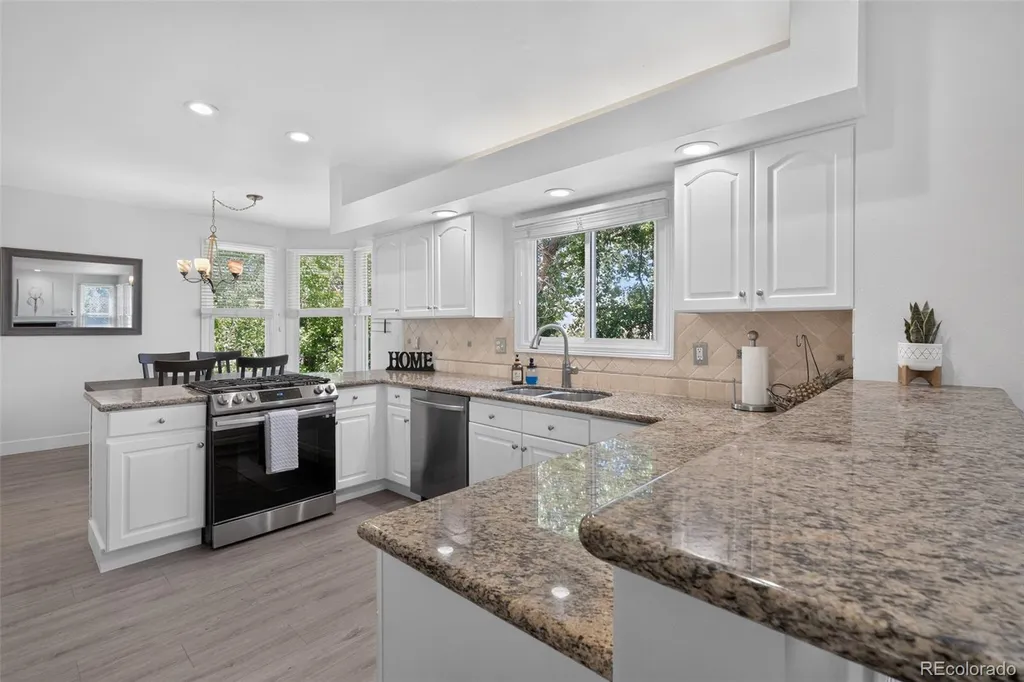825 Huntington Drive Littleton CO 80126