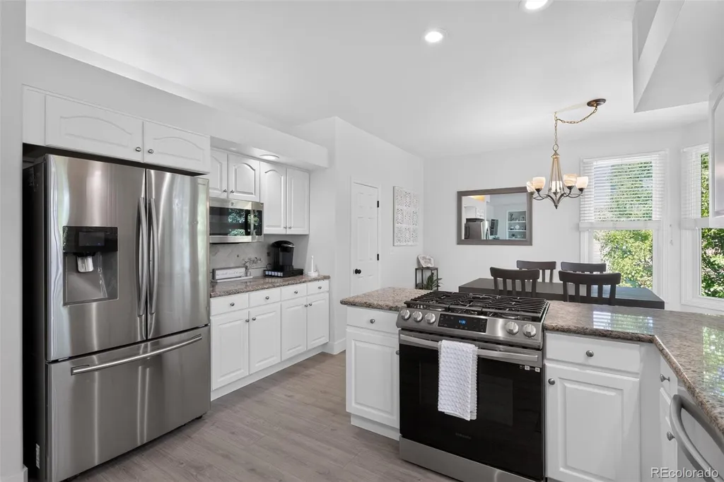 825 Huntington Drive Littleton CO 80126